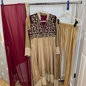 ✨ Maroon & Gold Anarkali Suit – Size 36 (S)
